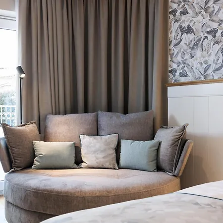 Lindenhof 1887 - & Restaurant Hotel