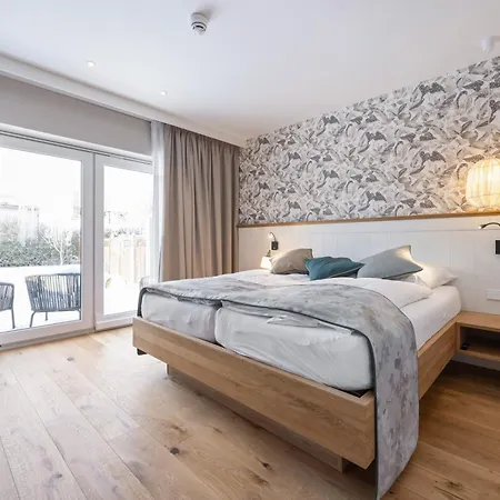 Lindenhof 1887 Hotel 3*